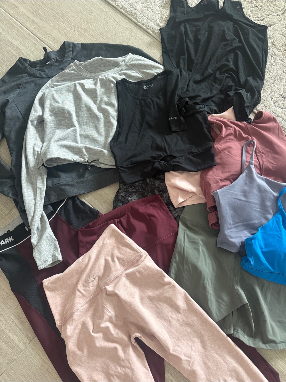 12 piece small workout clothes